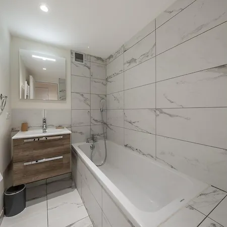 Appartement Spacieux Avec 3 Pour Un Unique - Fr-1-613a-40